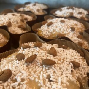 colomba artigianale cotta al forno a legna