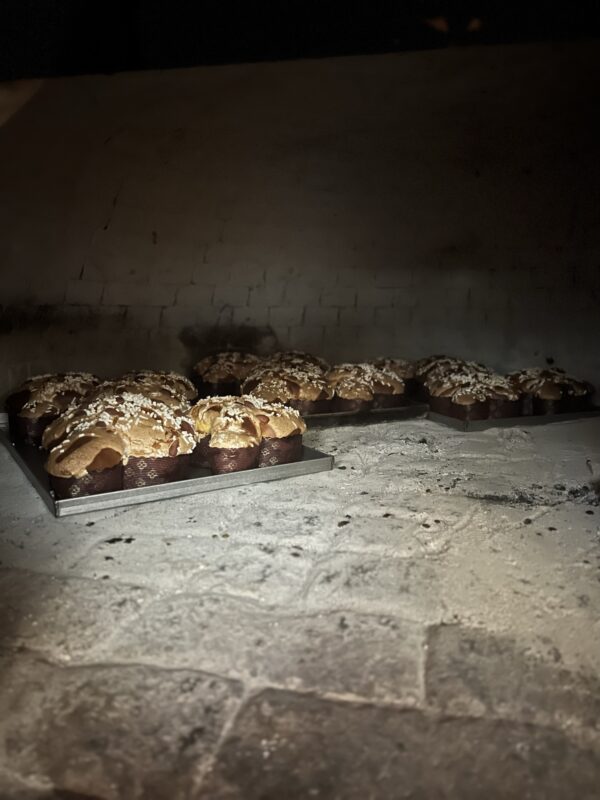 La colomba artigianale cioccolato fondente e arancia - immagine 2